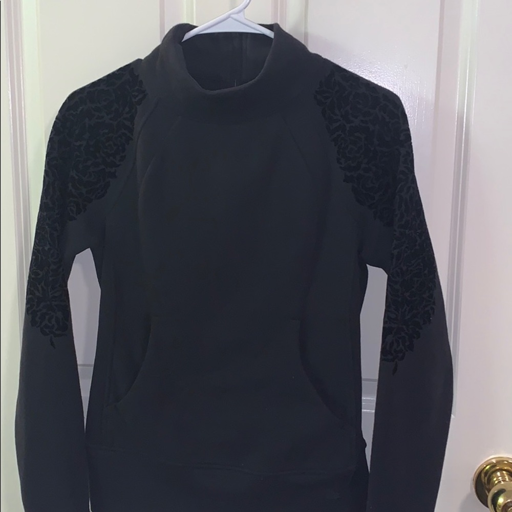 Lululemon hoodie size 4
